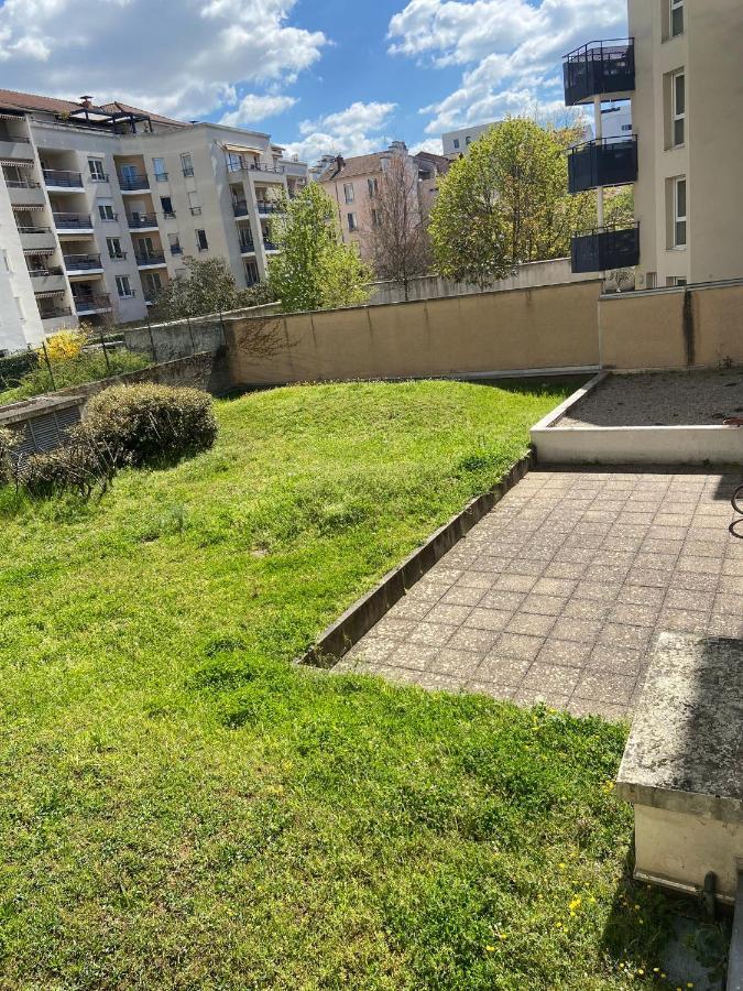 Studio Meuble A Lyon Centre Экстерьер фото